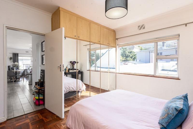 1 Bedroom Property for Sale in Tamboerskloof Western Cape